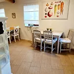 Am Hohen Turm In Sulzfeld Am Main, Parkplatz, Terrasse, Kaffee, Playstation, Wlan بيت للعطل Sulzfeld am Main