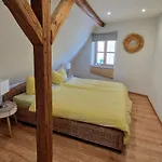 Am Hohen Turm In Sulzfeld Am Main, Parkplatz, Terrasse, Kaffee, Playstation, Wlan بيت للعطل Sulzfeld am Main