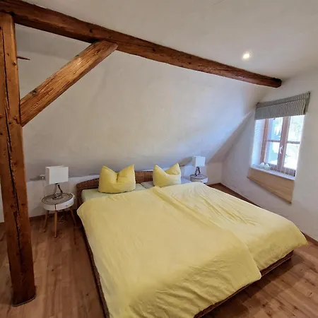 Am Hohen Turm In Sulzfeld Am Main, Parkplatz, Terrasse, Kaffee, Playstation, Wlan بيت للعطل