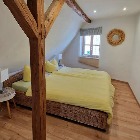 Am Hohen Turm In Sulzfeld Am Main, Parkplatz, Terrasse, Kaffee, Playstation, Wlan בית נופש Sulzfeld am Main