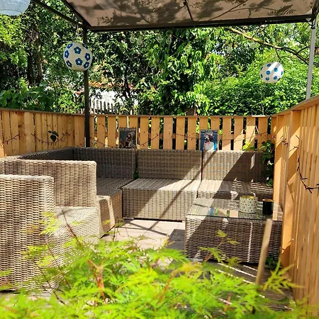 Am Hohen Turm In Sulzfeld Am Main, Parkplatz, Terrasse, Kaffee, Playstation, Wlan